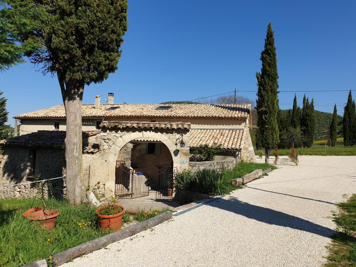 Mas De Reilhanette Montbrun-les-Bains Exterior photo